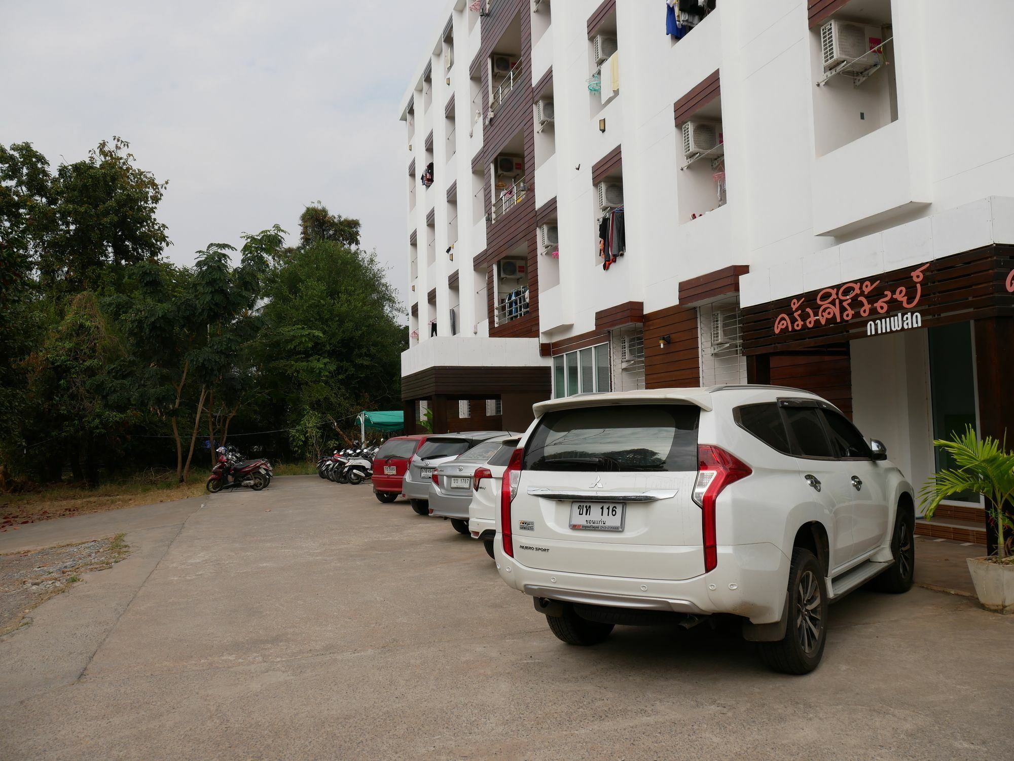 Siriwan Grand Garden Apartment Khon Kaen Eksteriør billede